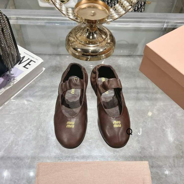 Picture of Miumiu Shoes _SKUMiuMiusz35-40J020318079